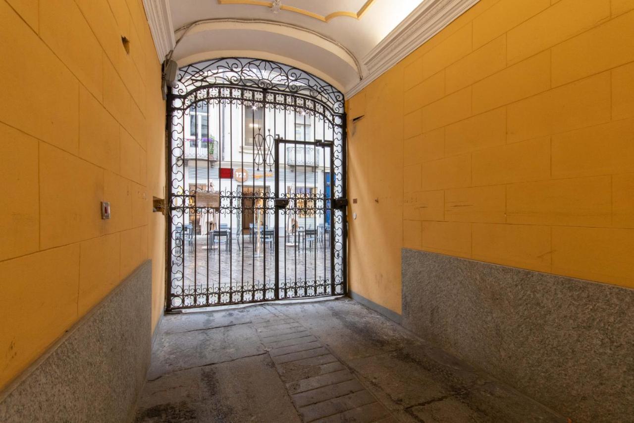 Charming Studio Near Piazza Castello By Wonderful Italy Турин Екстер'єр фото